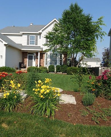2nd image of 121 Carey Way