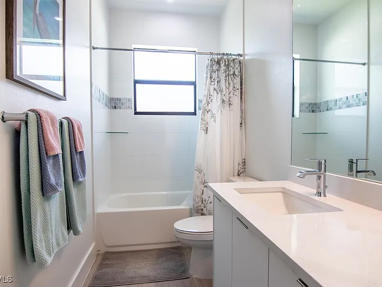 3507 SW 2nd Ave — Photo 13