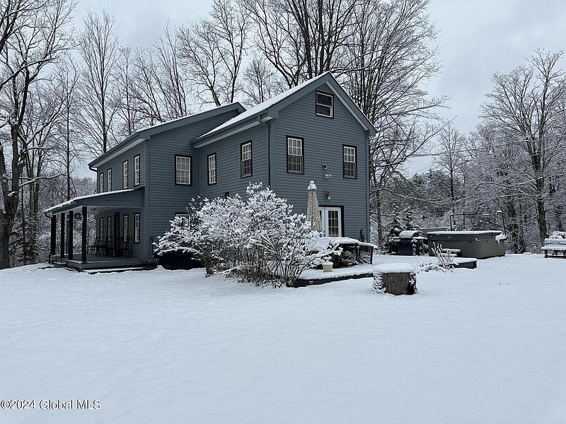 3rd image of 24 Elm Lane