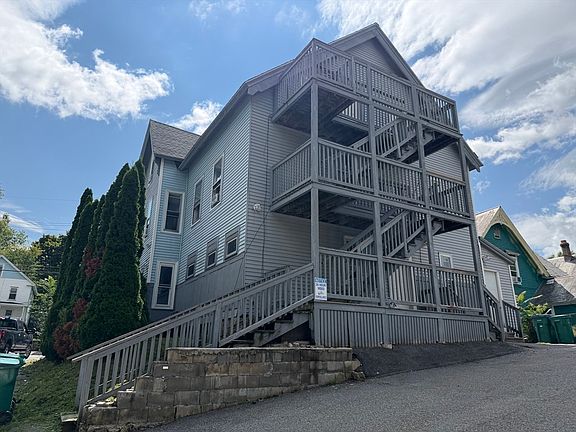 2nd image of 123 Myrtle Ave