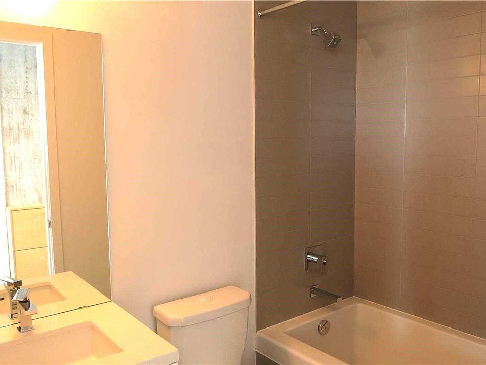 2nd image of 11 Charlotte St Unit 1904