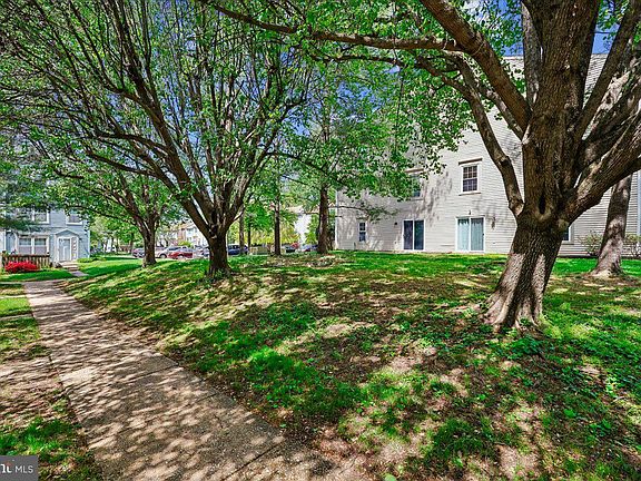 4th image of 18012 Golden Spring Ct #239