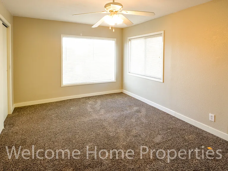 116 SW 13th St — Photo 43