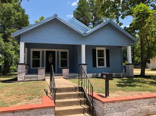 215 Frizzell St, Athens, TX 75751
