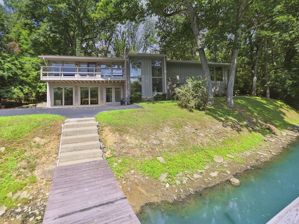 1st image of 129 Mallard Dr