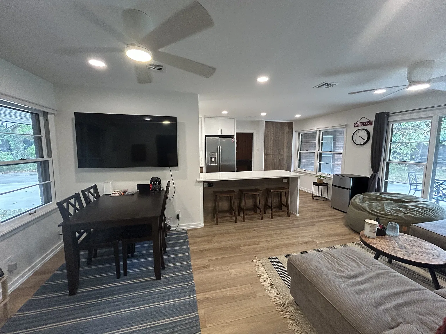 1026 Leslie Lane - 1 — Photo 3