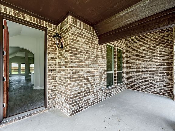 5th image of 644 Sirius Dr