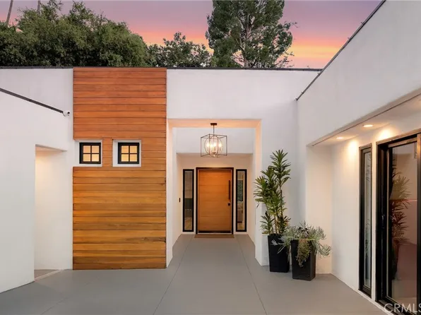16688 Oldham St, Encino, CA 91436