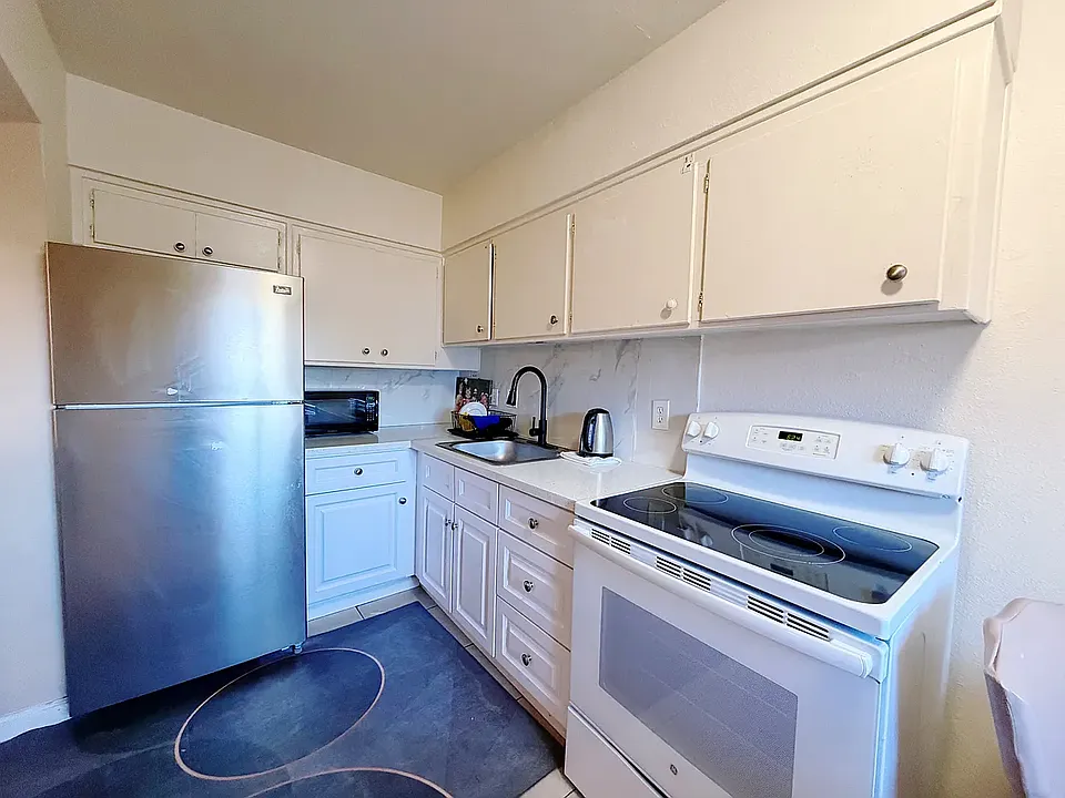 1220 W Florida Ave #20