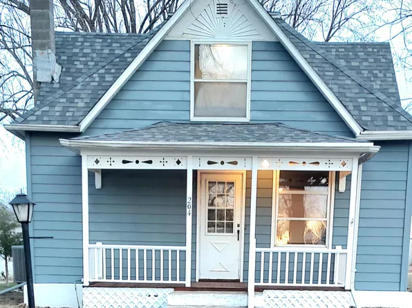 204 S Harvey St, Viborg, SD 57070