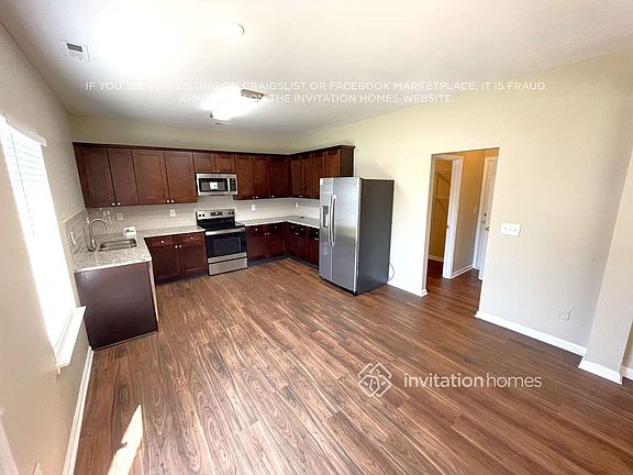 4th image of 1736 Larne Cir