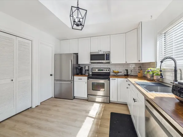 11711 Memorial Dr APT 251, Houston, TX 77024