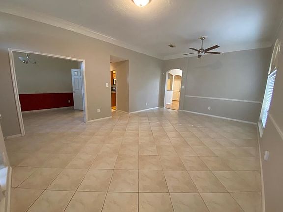 3rd image of 13607 Mansor Dr