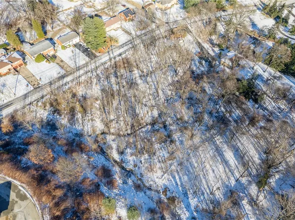 6256 Leechburg Rd, Verona, PA 15147