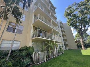 13120 SW 92nd Ave #B-209, Miami, FL 33176