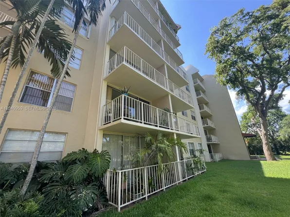 13120 SW 92nd Ave, Miami, FL