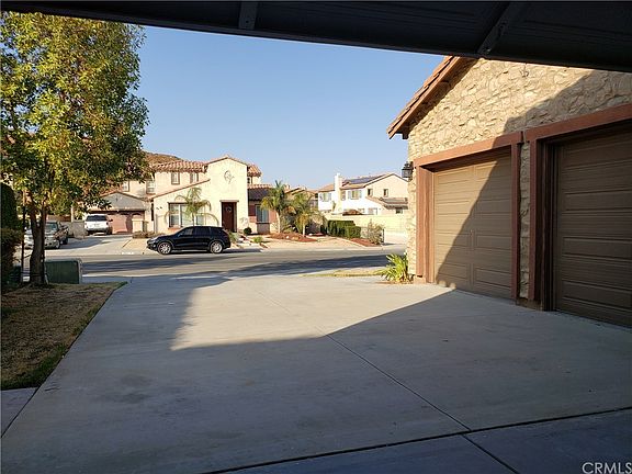 215 Monument Pkwy, Perris, CA 92570 MLS AR20246566 Zillow
