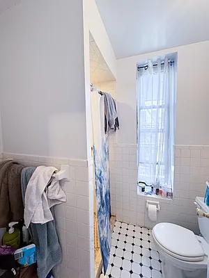 Rented by Urban Real Estate Inc | media 14