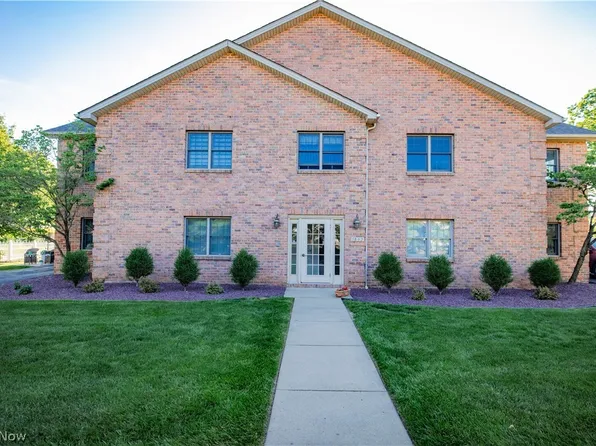 1852 Massachusetts Ave APT 8, Poland, OH 44514
