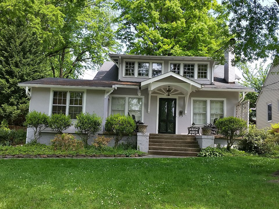1st image of 522 W Parkway Ave