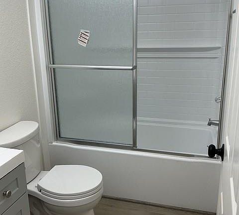 4th image of 16644 Almond St