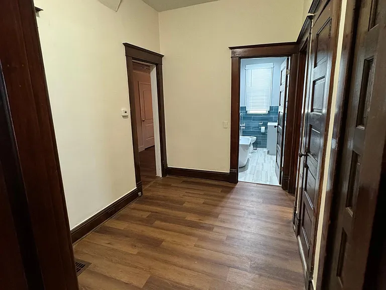 2706 Hale Ave — Photo 12