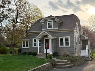 16 Maple Ave, Broad Brook, CT 06016