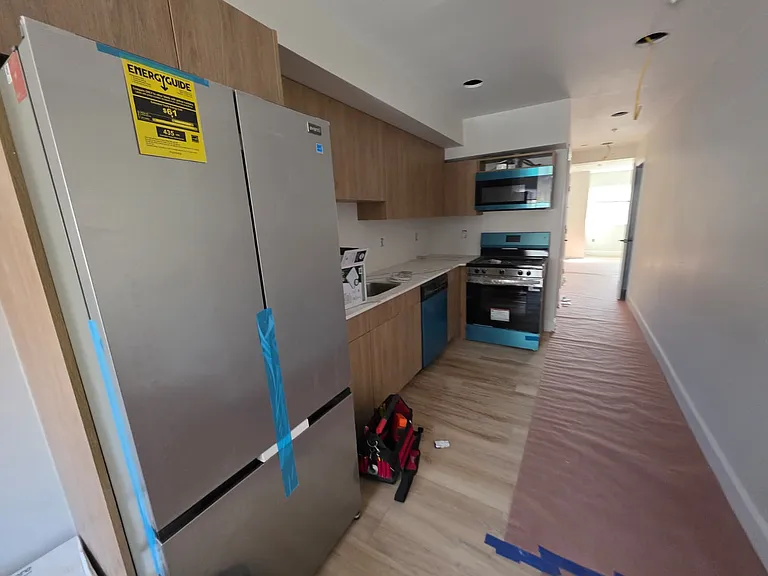 44 Warner St #5B — Photo 2
