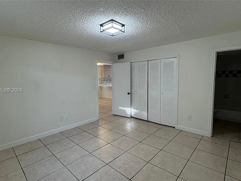 4111 Stirling Rd #102 — Photo 11