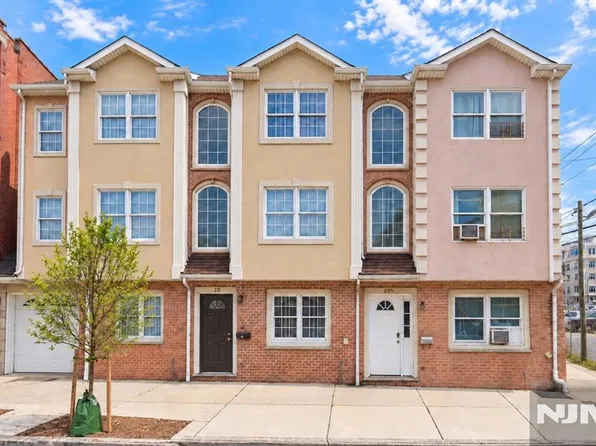 20 Kinney Street, Newark, NJ 07102