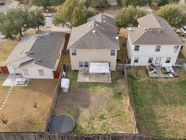 12705 Saint Mary Dr — Photo 30