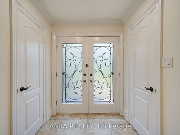 4th image of 8 Calderbridge Cres