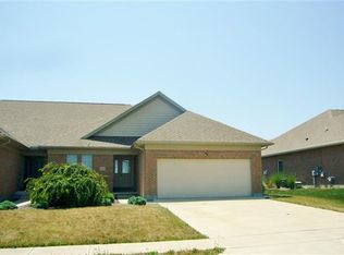 1240 Hermosa Dr, Troy, OH 45373