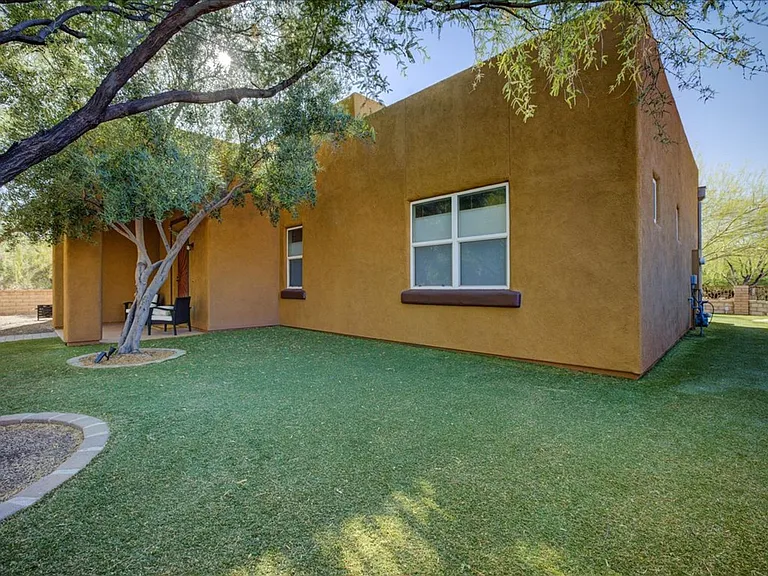 10570 E Maldonado Pl — Photo 32