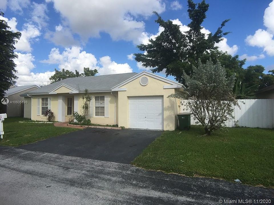 1st image of 5940 Woodland Point Dr