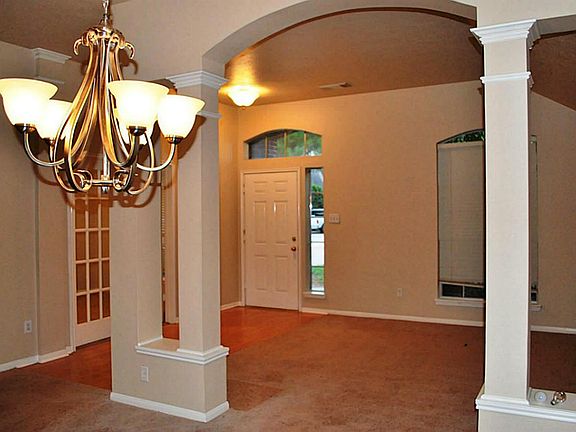 4th image of 6214 Villa Hills Dr