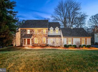 205 Ravenscliff Rd, Saint Davids, PA 19087