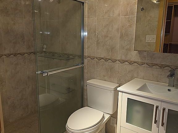 4th image of 75 Bonnie Gellman Ct #75D