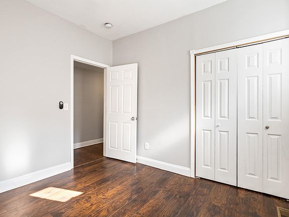 3rd image of 4537-4539 Swan Ave #2-4539