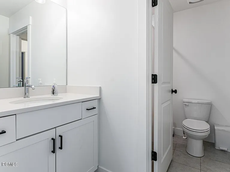 6885 Woods Rose Dr — Photo 26