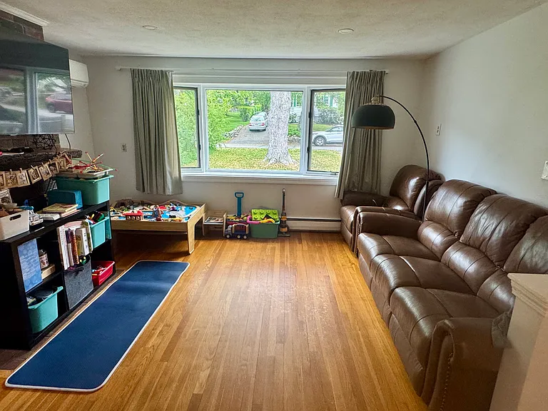 30 Grapevine Ave — Photo 3