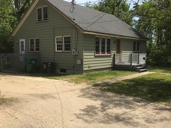 2nd image of 16 Abbott St