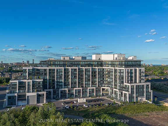 2nd image of 405 Dundas St W #526