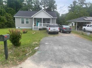 904 W Hemlock St, Andrews, SC 29510