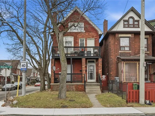 90 Sherman Ave N, Hamilton, ON L8L 6M4