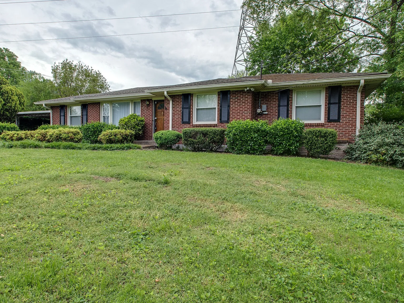 4900 Salem Drive - 1 — Photo 3