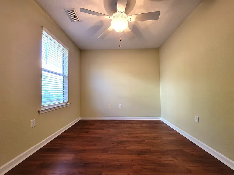 2372 Quazar Cir — Photo 15