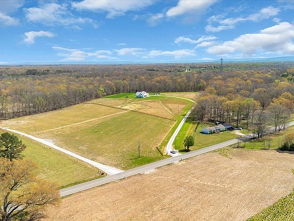 3rd image of 9492 Old Tullahoma Rd Lot 1