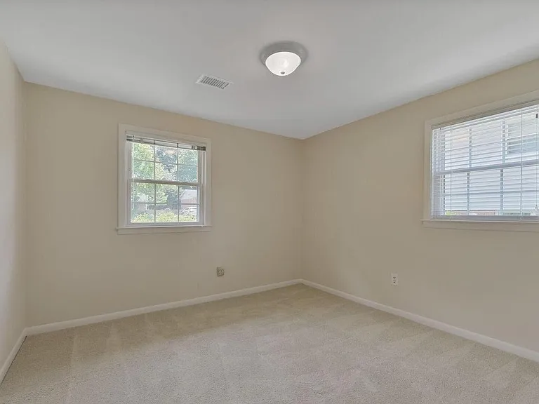 3512 Queen Anne Dr — Photo 17