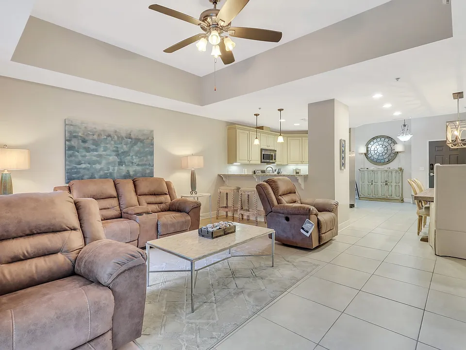 150 Salt Air Dr #204